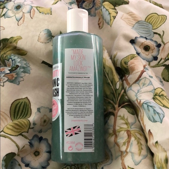 Soap & Glory: Vitamin C Facial Wash: BRAND NEW!!! - Picture 2 of 3